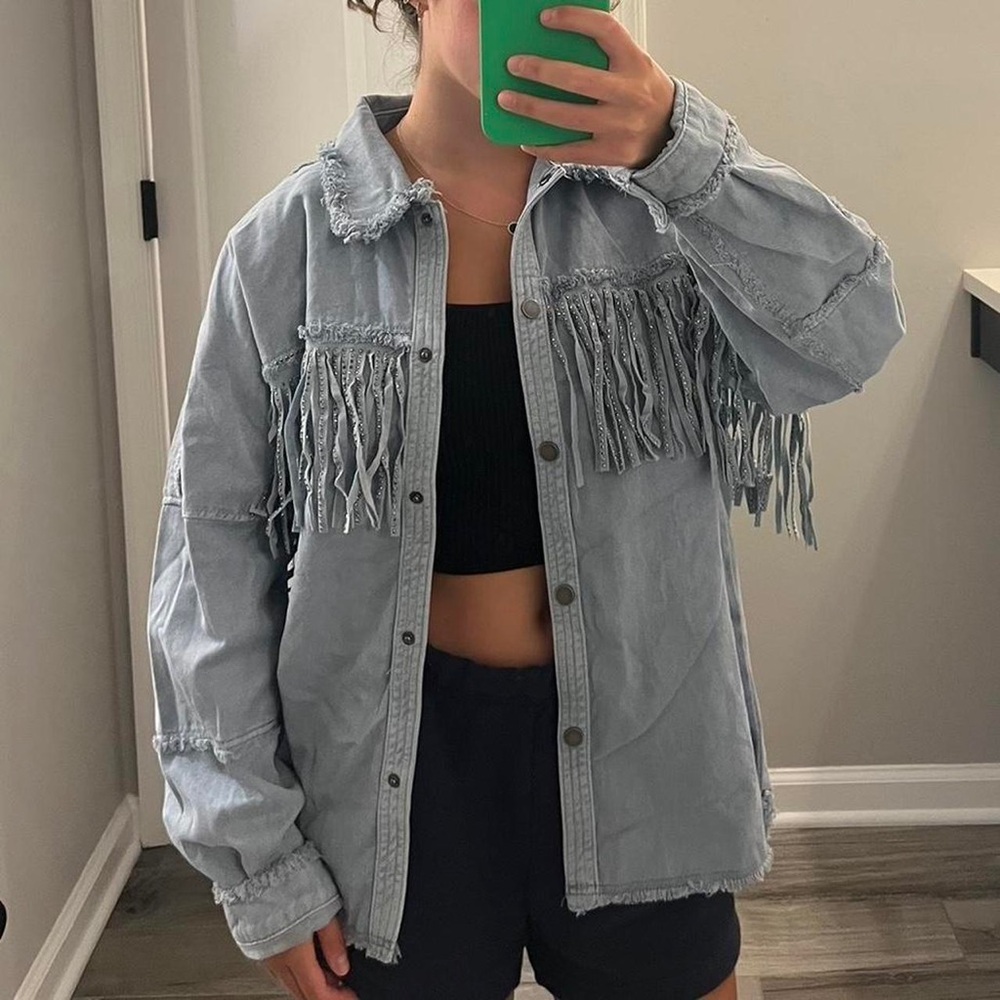 Zara denim shirt featuring fringe detailing and a snap-button front Sz L